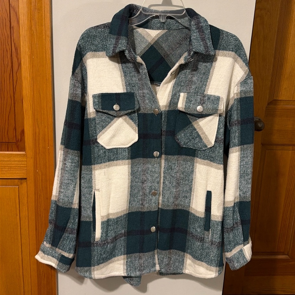 Green and Ivory Shacket
